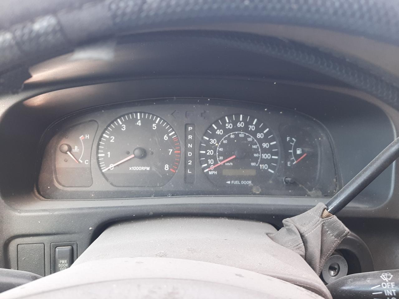 2000 Toyota Sienna Le VIN: 4T3ZF13C6YU226004 Lot: 59800084