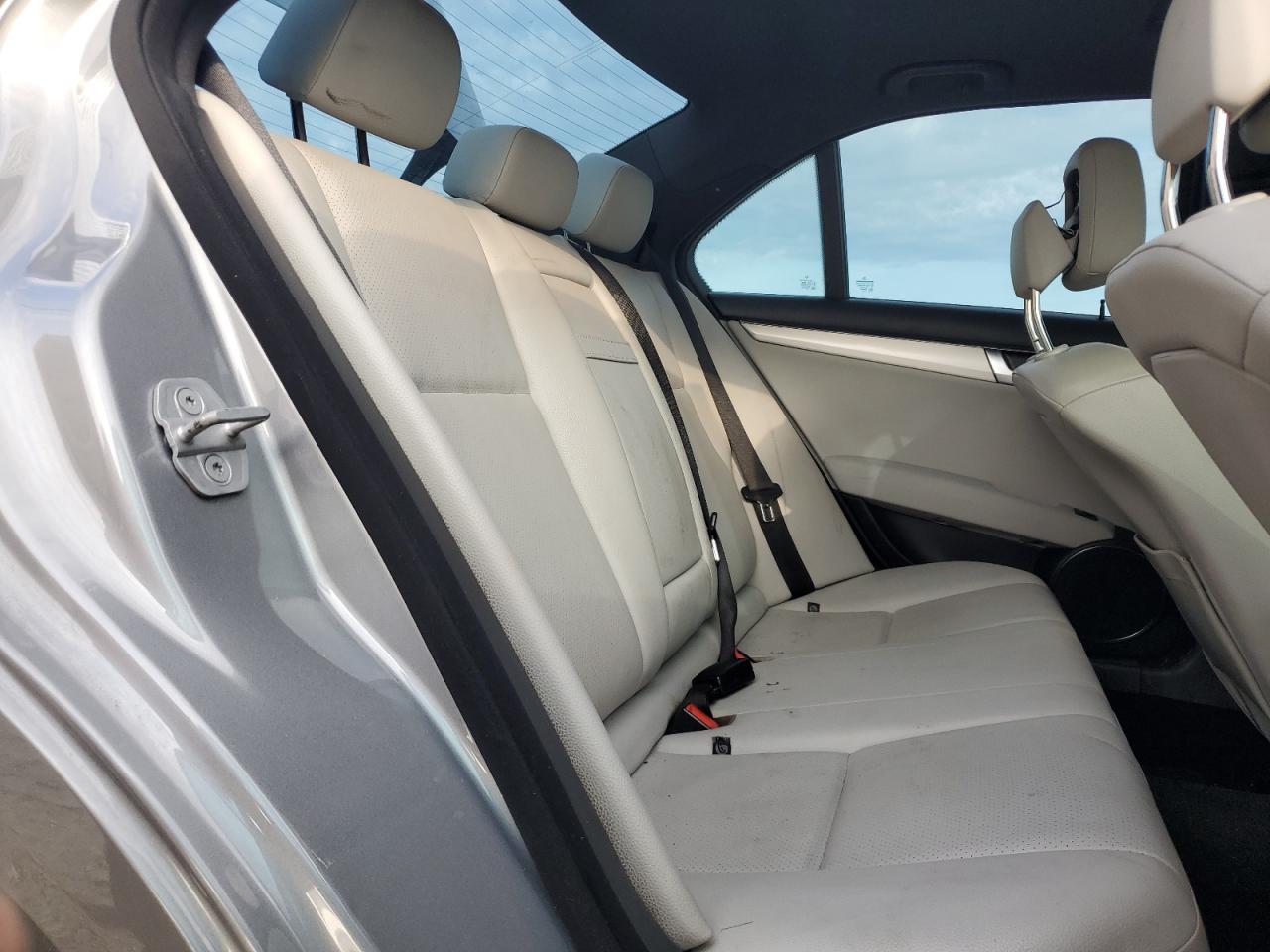 2012 Mercedes-Benz C 300 4Matic VIN: WDDGF8BB1CR230629 Lot: 66892884