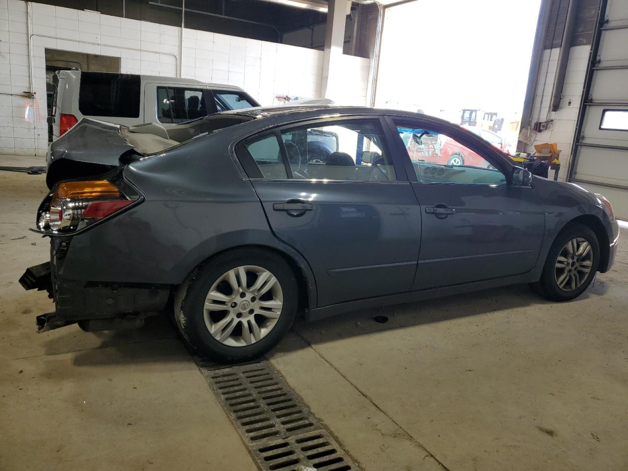 2010 Nissan Altima - Image 3