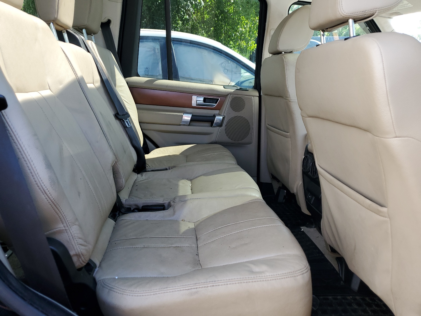 SALAM2D43AA540156 2010 Land Rover Lr4 Hse Plus