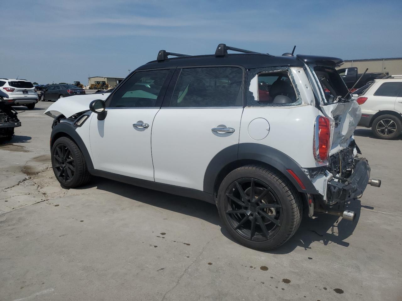 2015 MINI Cooper - Image 2