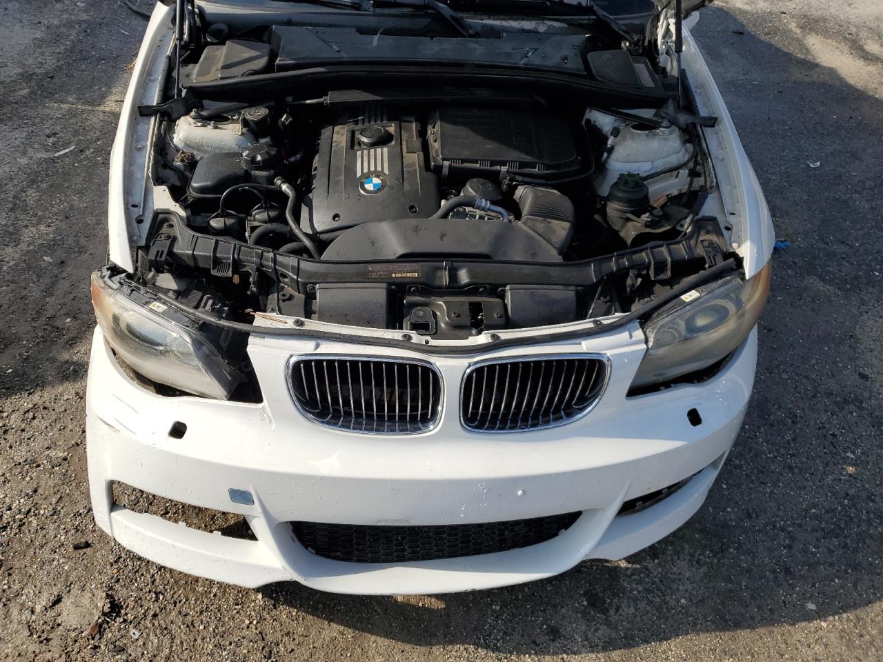 WBAUN9C59AVK41569 2010 BMW 135 I