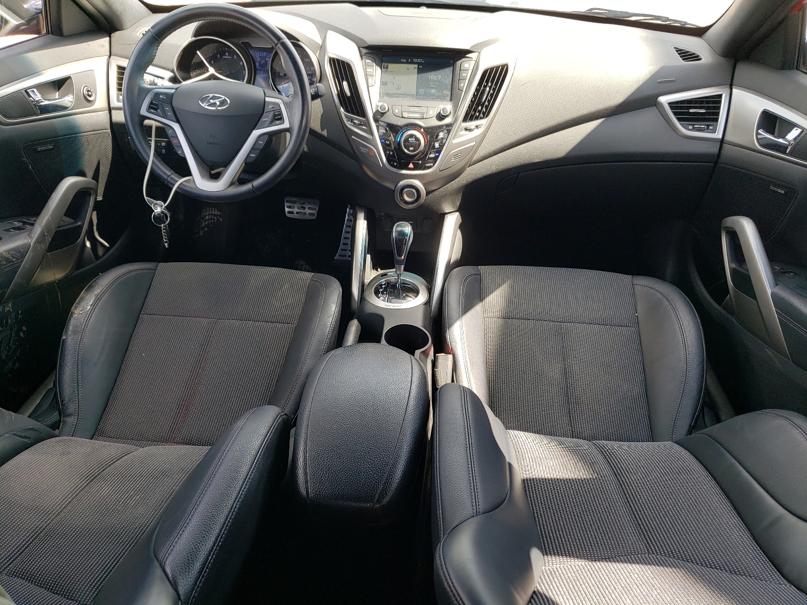 KMHTC6AD9GU255012 2016 Hyundai Veloster