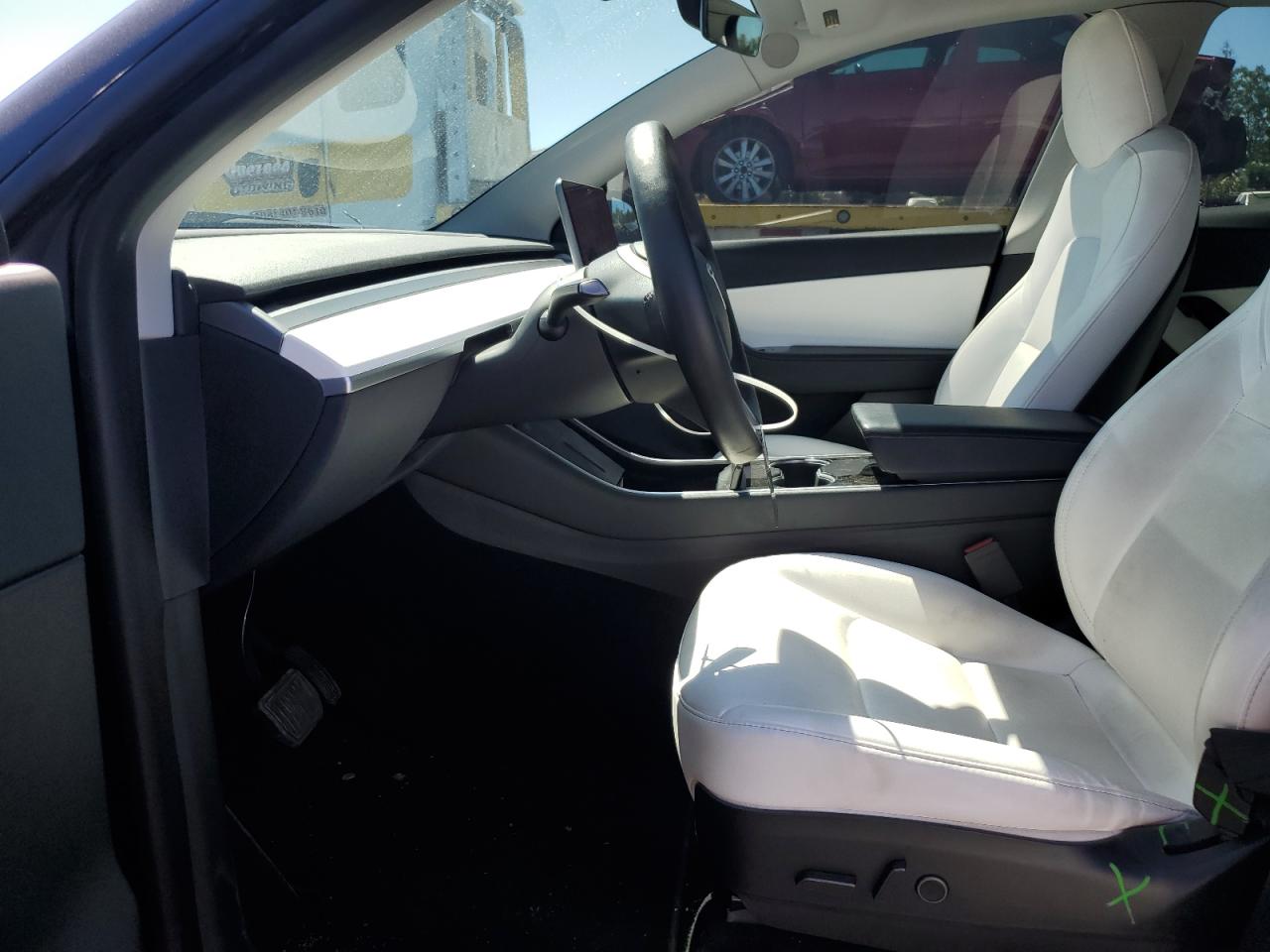 5YJYGDEE4MF071588 2021 Tesla Model Y