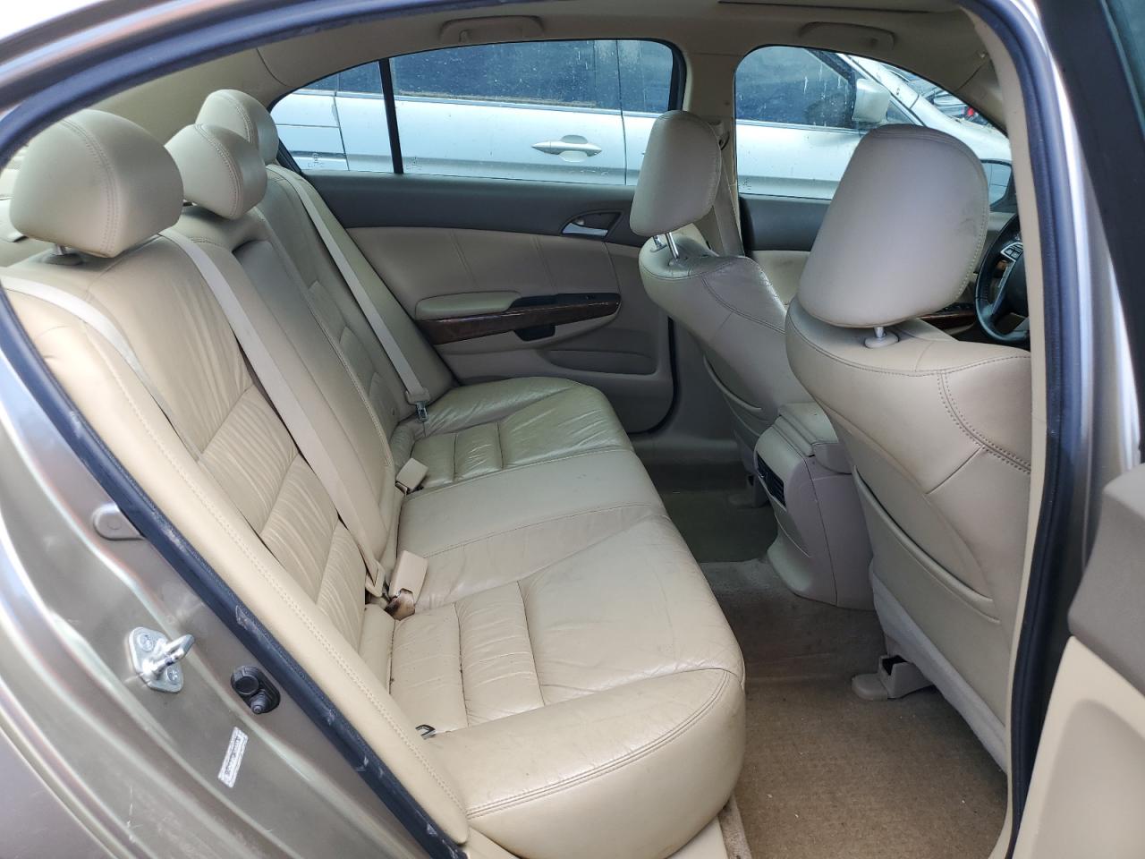 2010 Honda Accord Exl VIN: 5KBCP3F83AB005530 Lot: 68914644