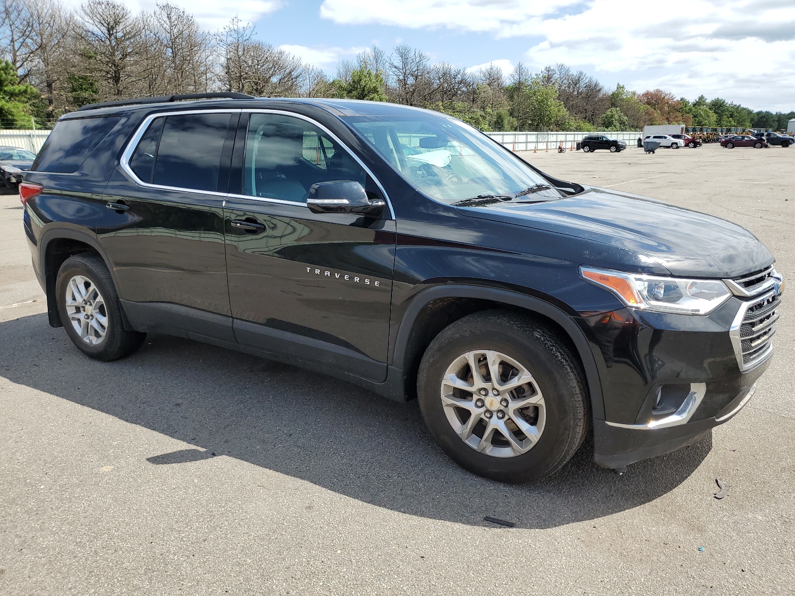 1GNEVHKW4LJ324484 2020 Chevrolet Traverse Lt