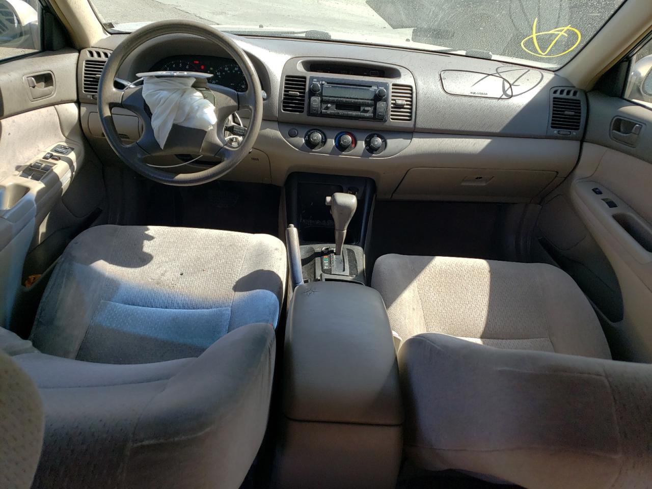 2004 Toyota Camry Le VIN: JTDBE32K040295259 Lot: 65471084