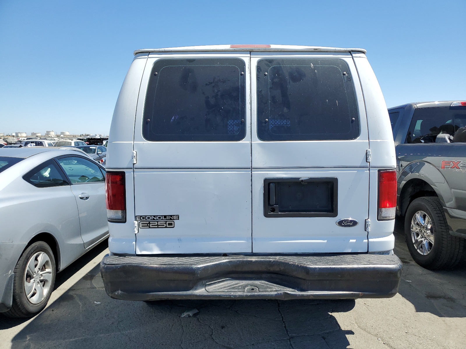 1FTNE24L0YHB86062 2000 Ford Econoline E250 Van