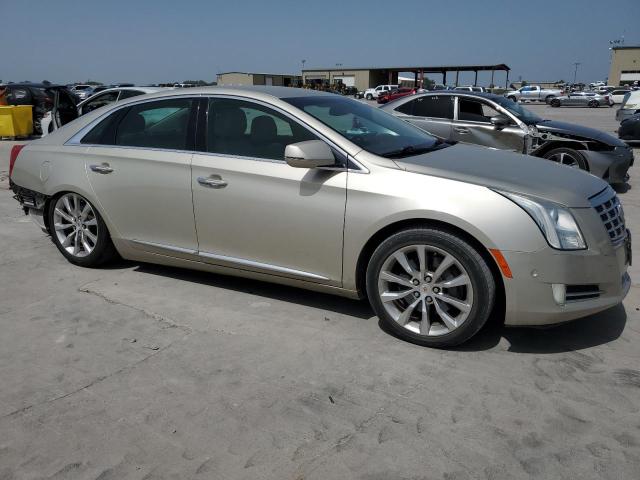  CADILLAC XTS 2015 Золотой