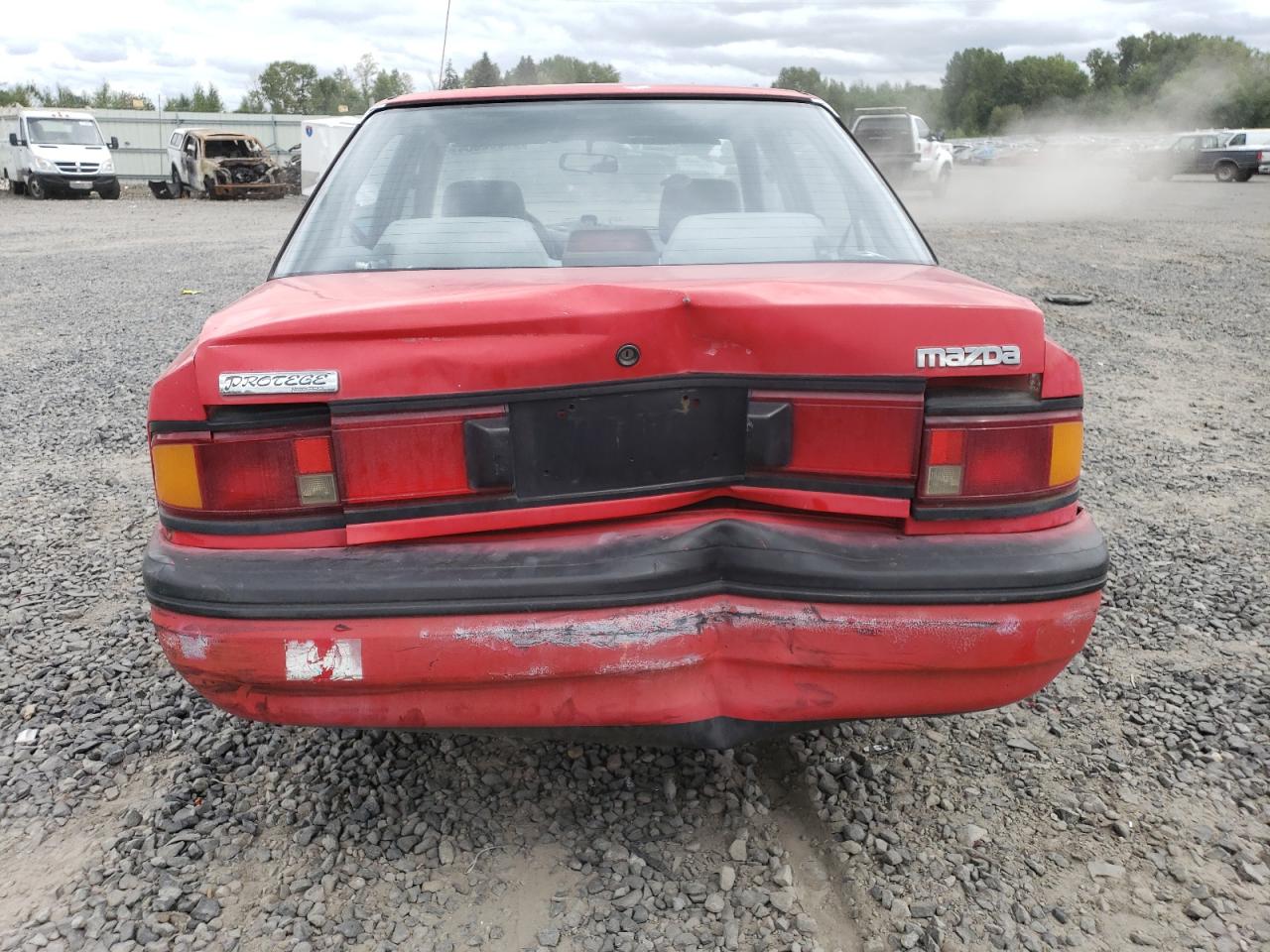 1991 Mazda Protege Dx VIN: JM1BG2242M0264276 Lot: 67682584