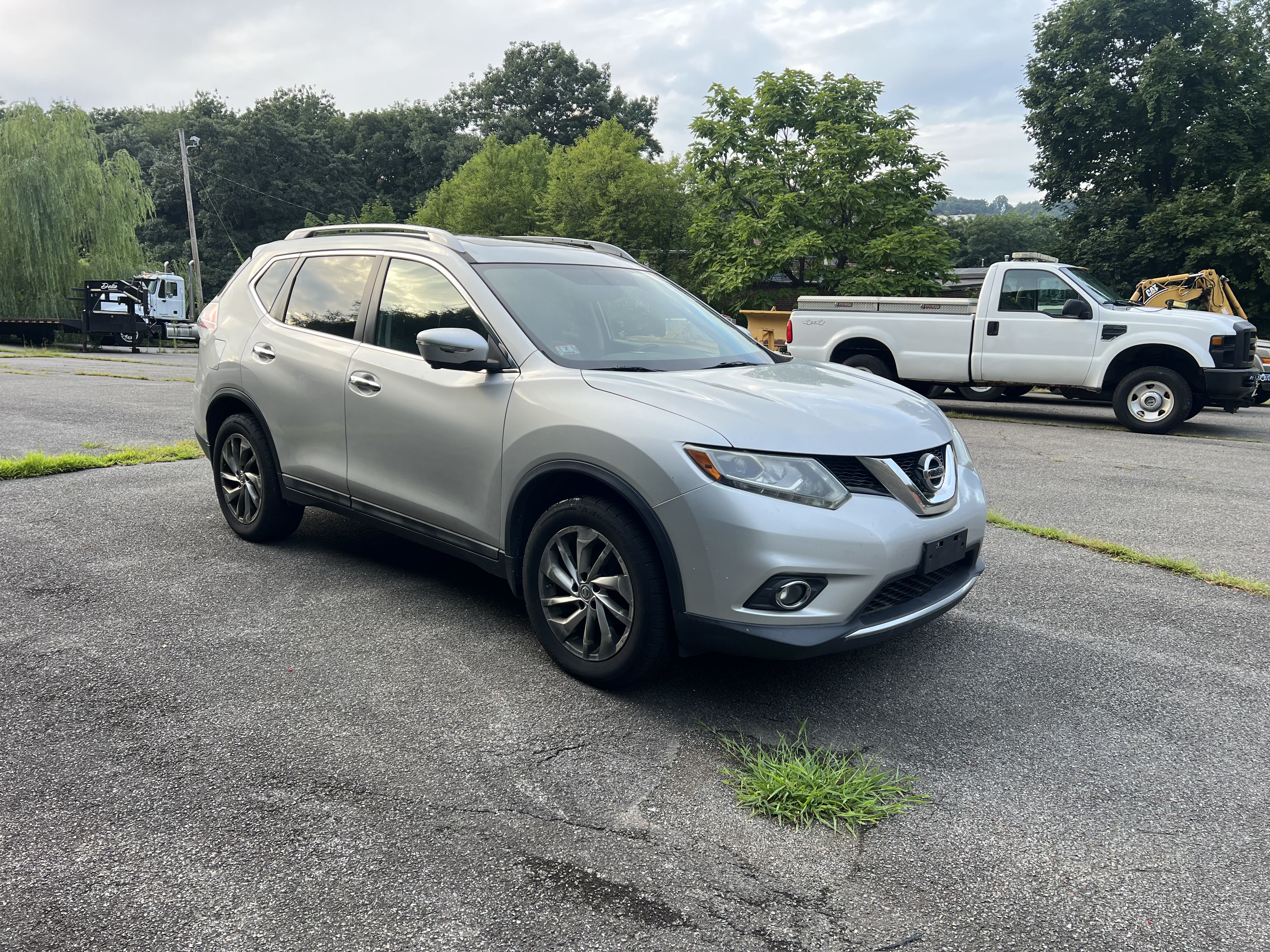 2015 Nissan Rogue S vin: 5N1AT2MV4FC770895