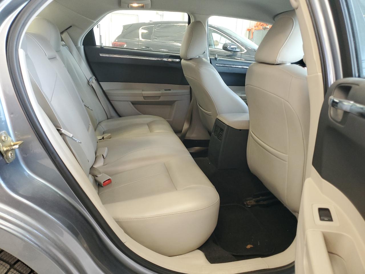 2007 Chrysler 300 Touring VIN: 2C3KA53G27H632729 Lot: 66784854