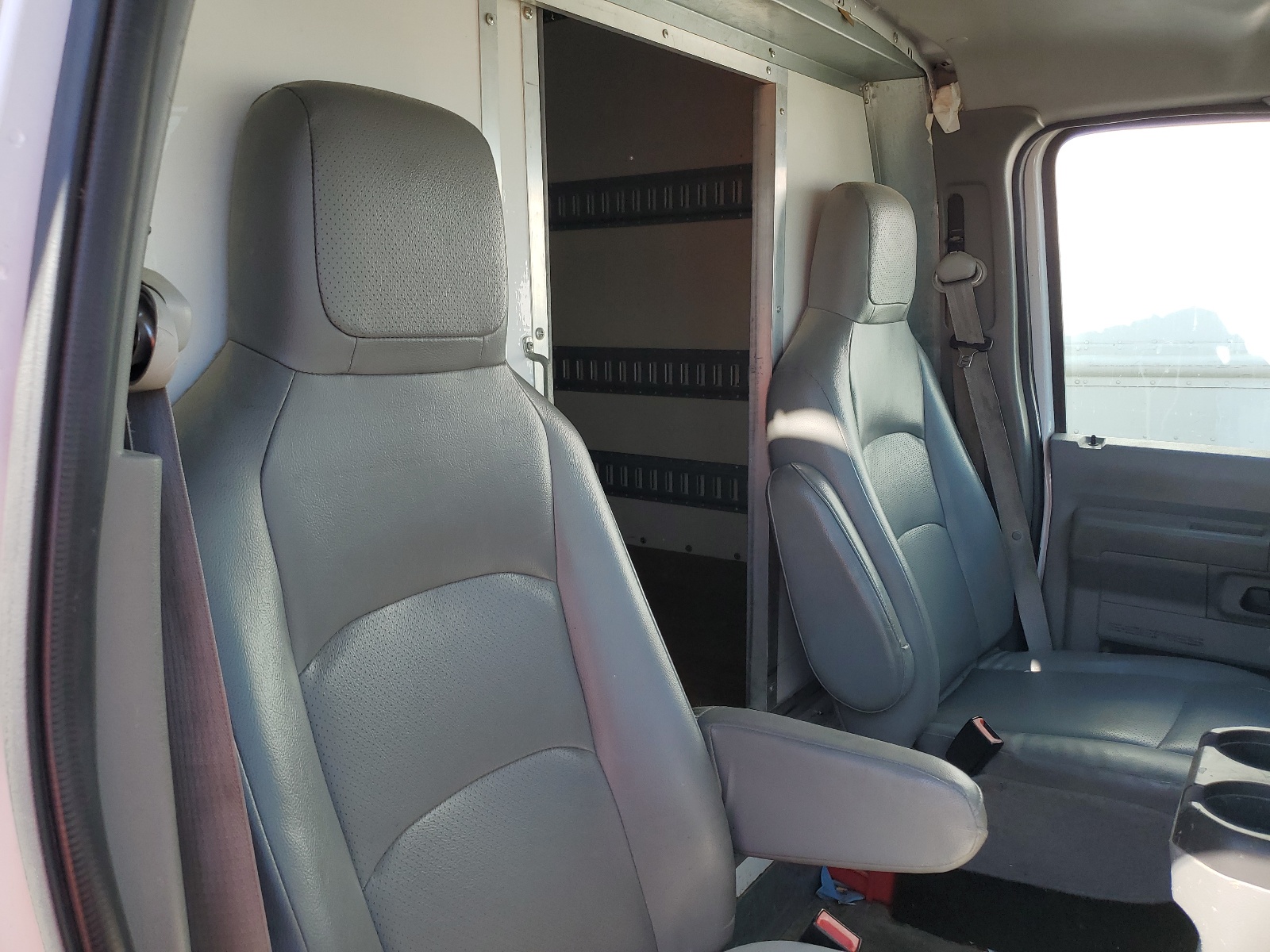 1FDWE3FL3GDC33013 2016 Ford Econoline E350 Super Duty Cutaway Van