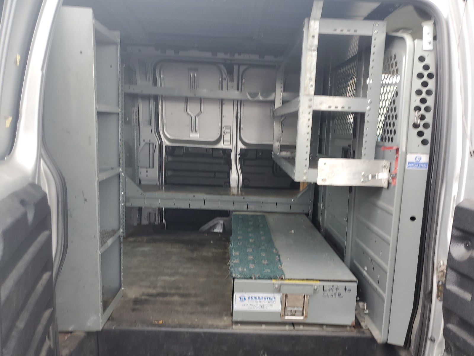 1GCWGFCA6B1117379 2011 Chevrolet Express G2500