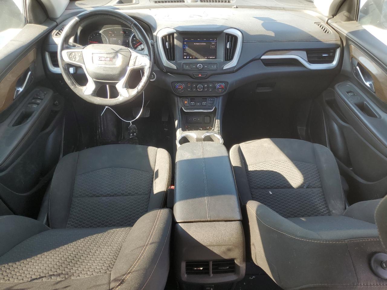 3GKALMEV1LL130985 2020 GMC Terrain Sle