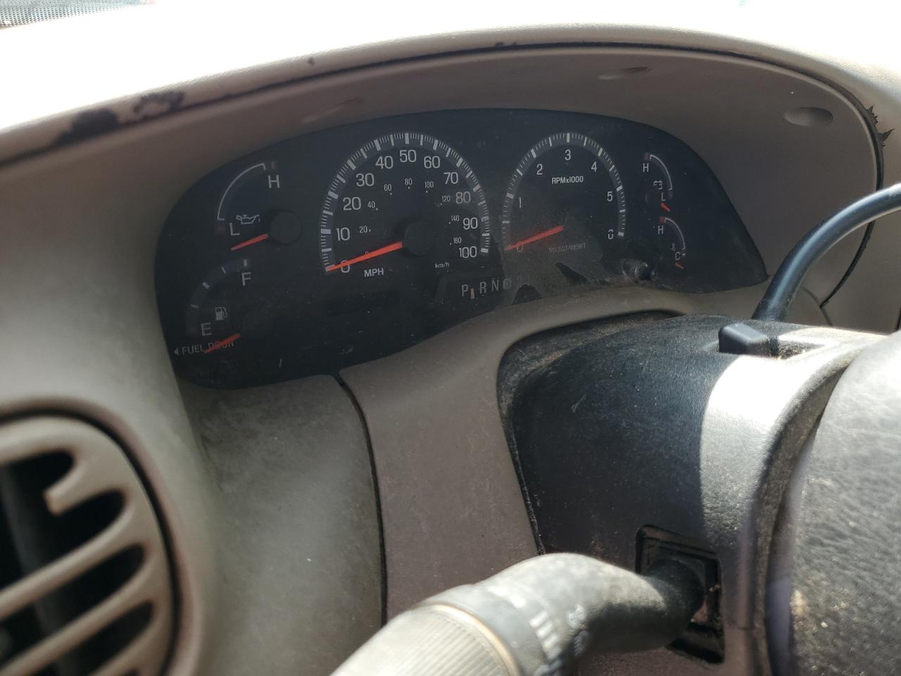 2000 Ford F150 VIN: 1FTRX18L0YNA23123 Lot: 63590624