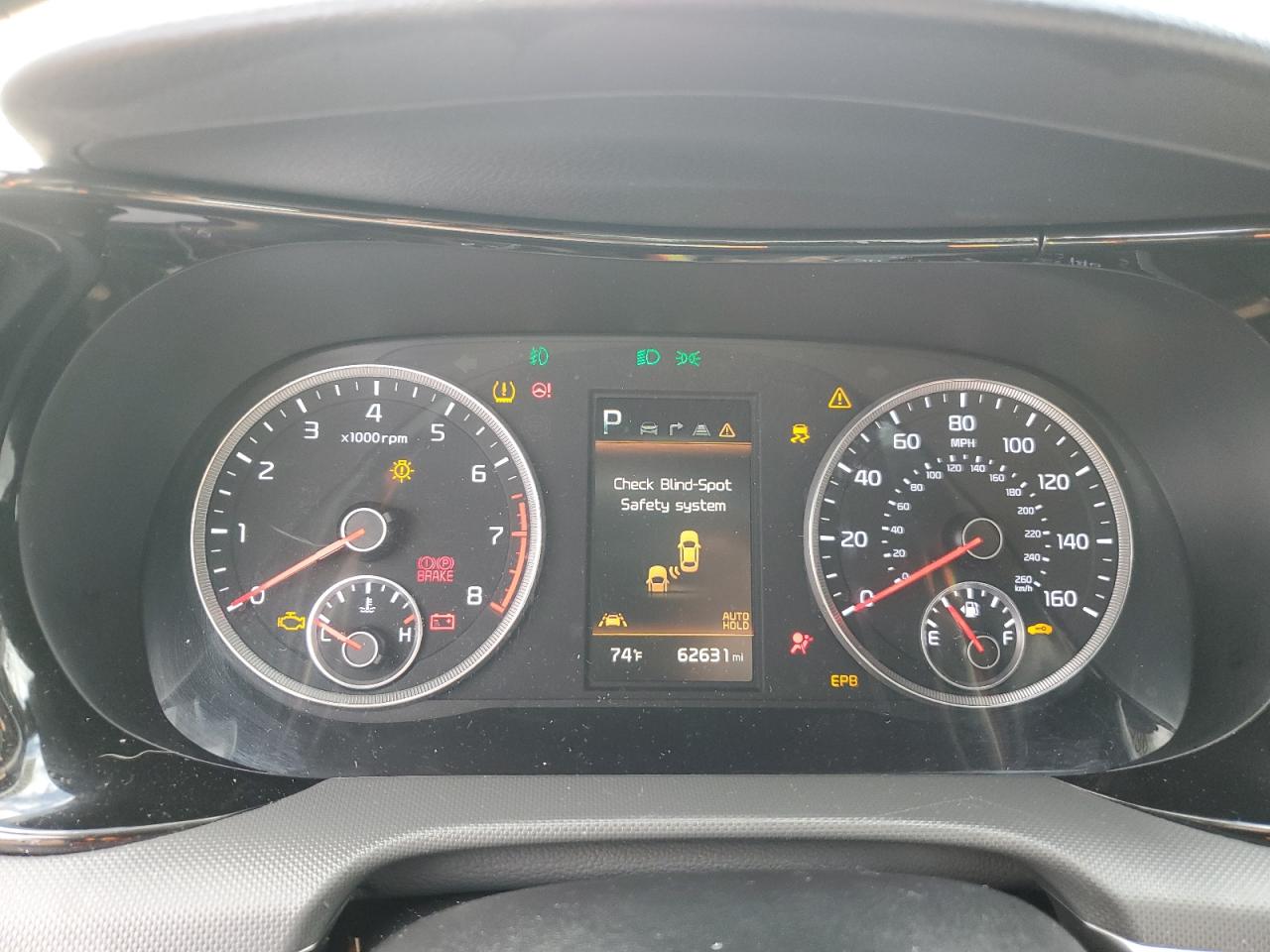 2022 Kia K5 - Image 9