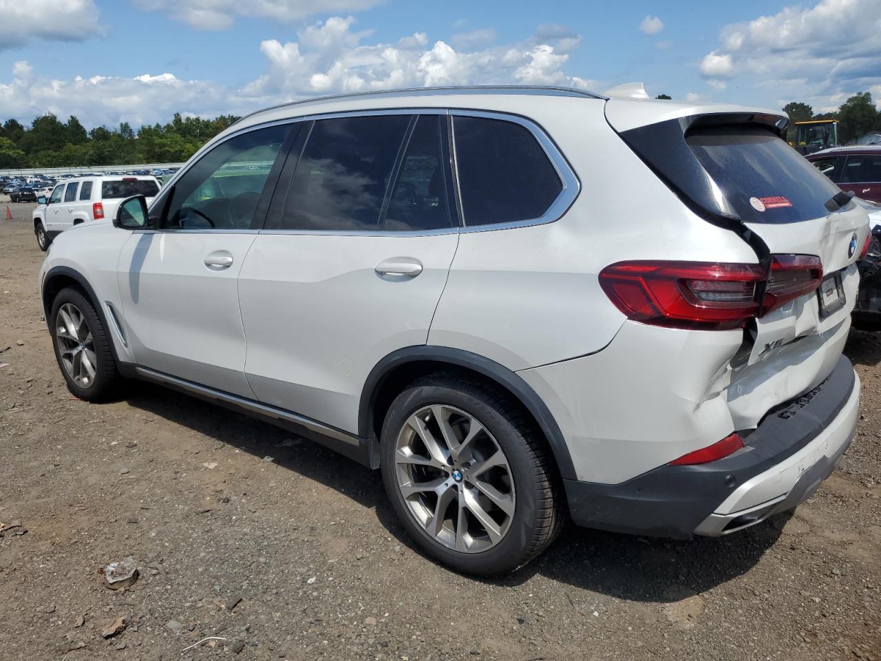 5UXCR6C54KLL10231 2019 BMW X5 - Image 2