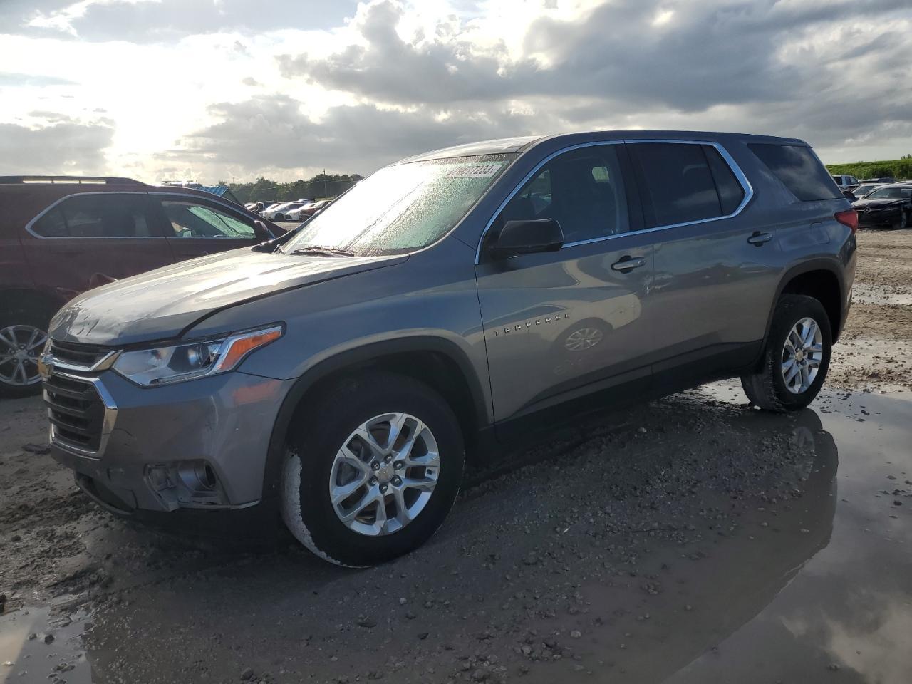 2019 Chevrolet Traverse Ls vin: 1GNERFKW3KJ131847