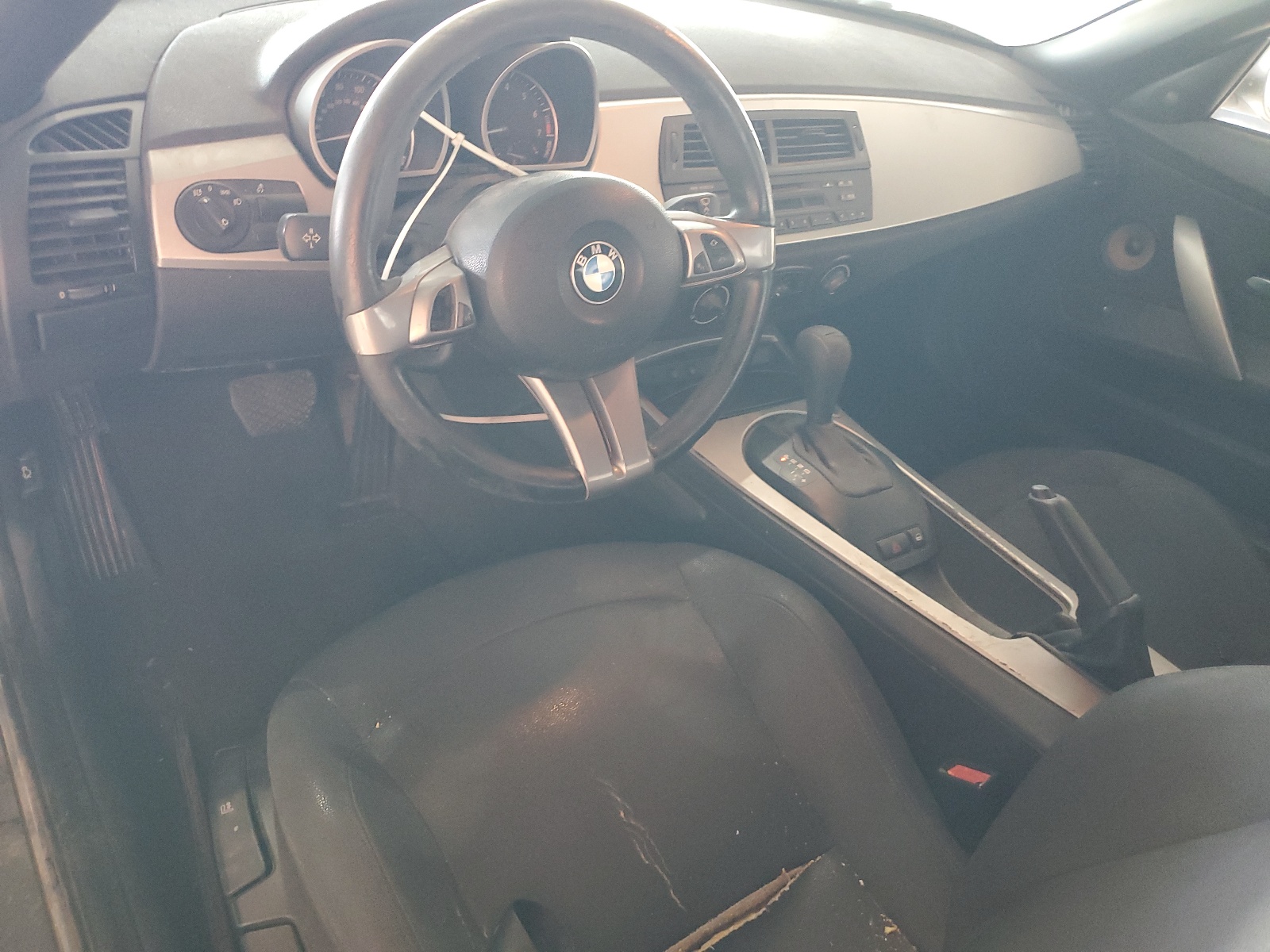 4USBT33525LS55189 2005 BMW Z4 2.5