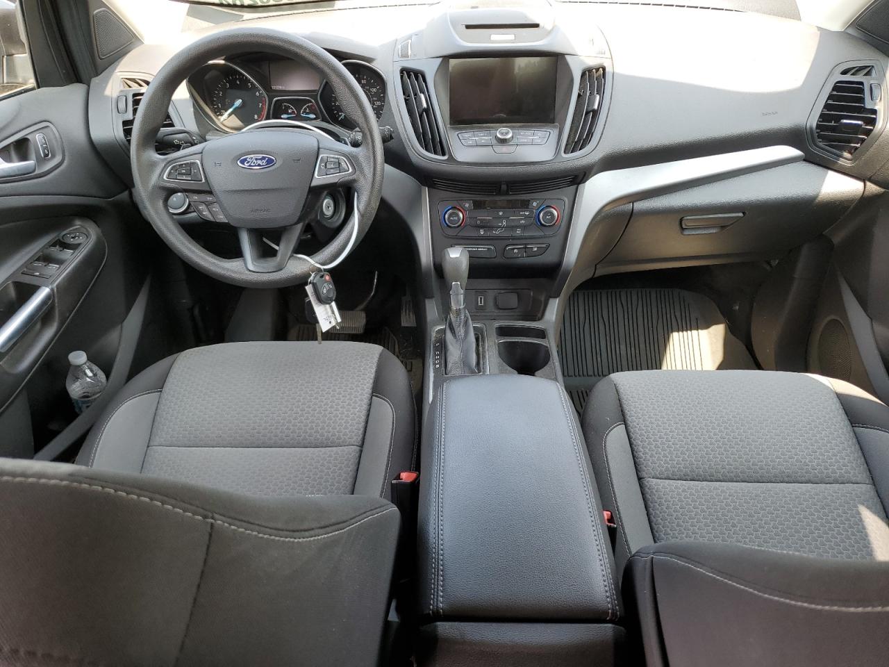 1FMCU0GD6HUD23897 2017 Ford Escape Se