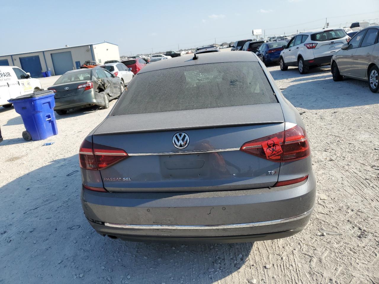 1VWCA7A39JC003049 2018 Volkswagen Passat Sel Premium