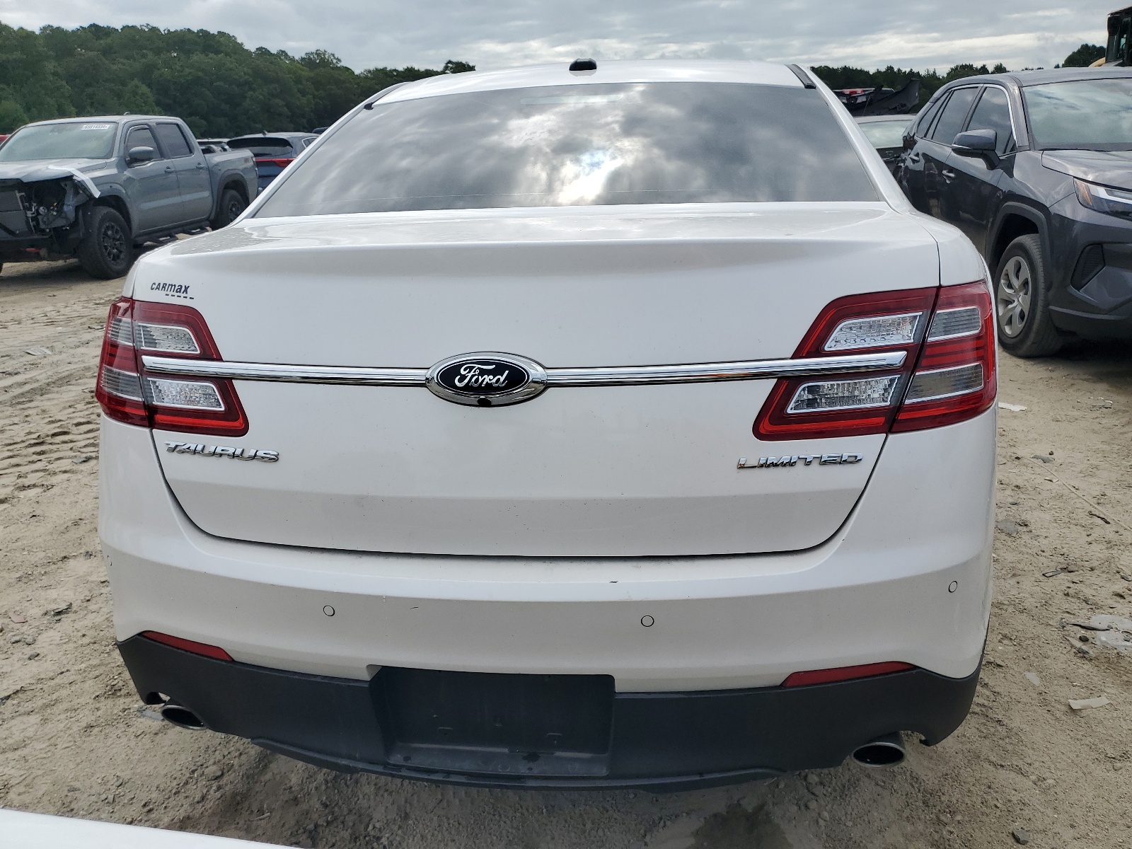 1FAHP2F87JG130072 2018 Ford Taurus Limited