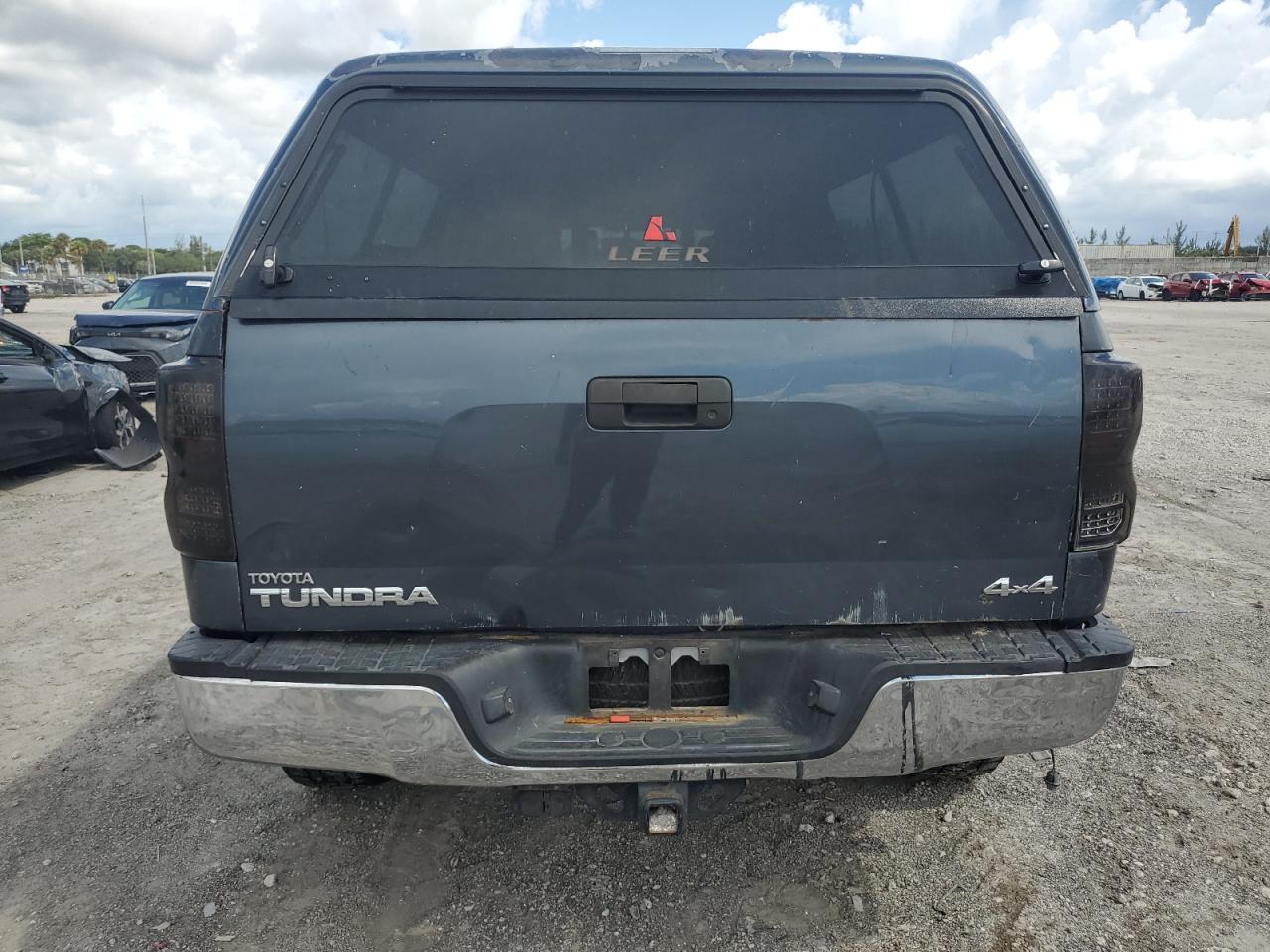 5TFUM5F17AX005577 2010 Toyota Tundra Double Cab Sr5