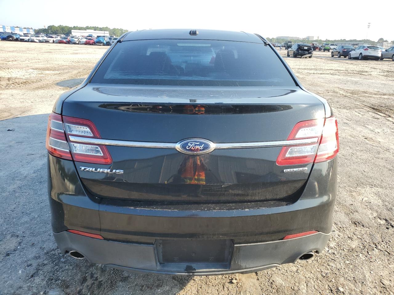 2015 Ford Taurus Se VIN: 1FAHP2D88FG120984 Lot: 67215164