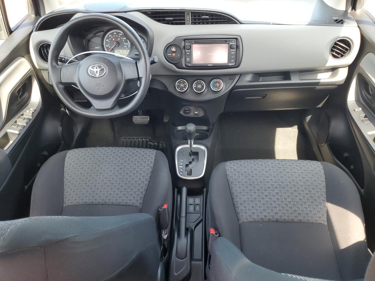 VNKKTUD39GA067560 2016 Toyota Yaris L