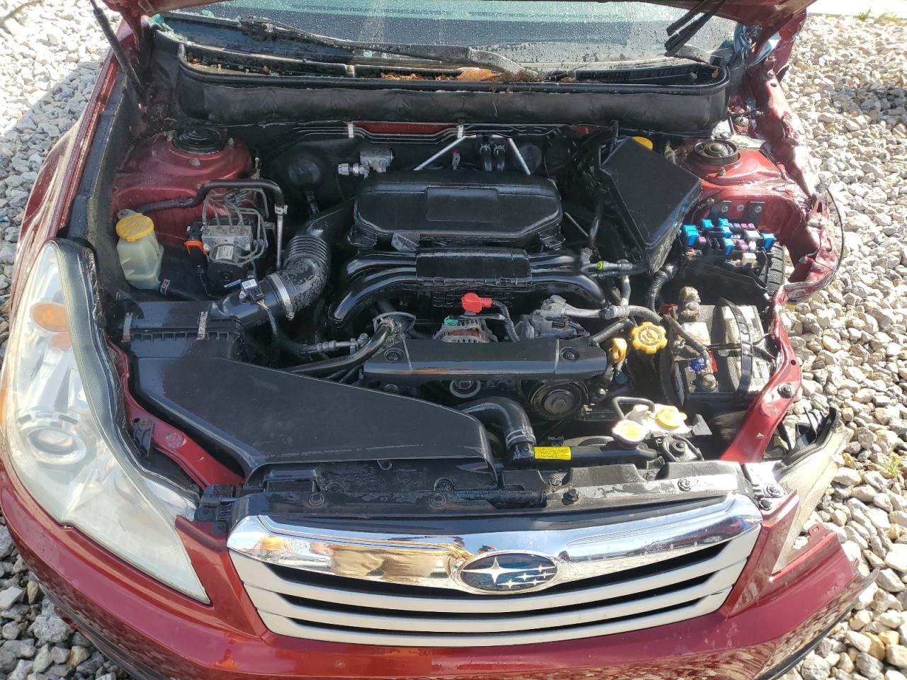 2011 Subaru Outback - Image 12