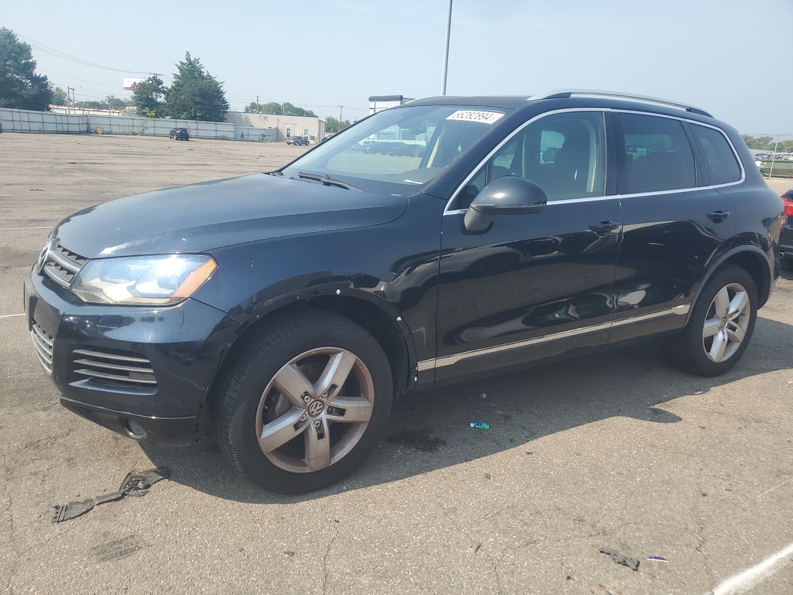 2012 Volkswagen Touareg V6 vin: WVGFF9BP3CD004141