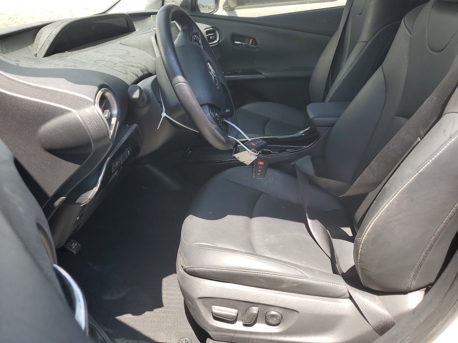 JTDKAMFP8N3217738 2022 Toyota Prius Prime Le