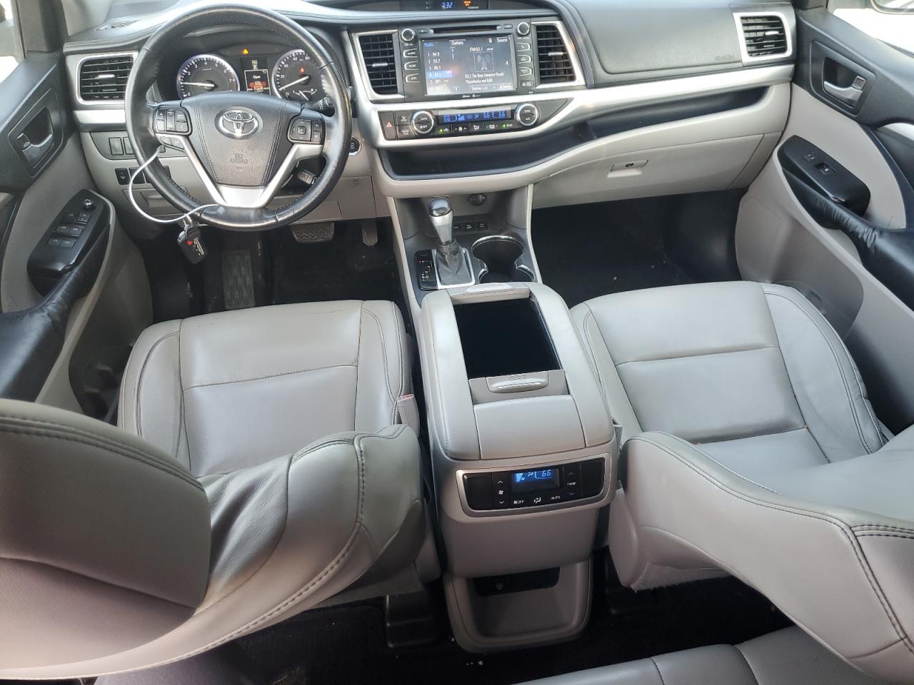 2015 Toyota Highlander Xle VIN: 5TDJKRFH4FS198751 Lot: 64811144