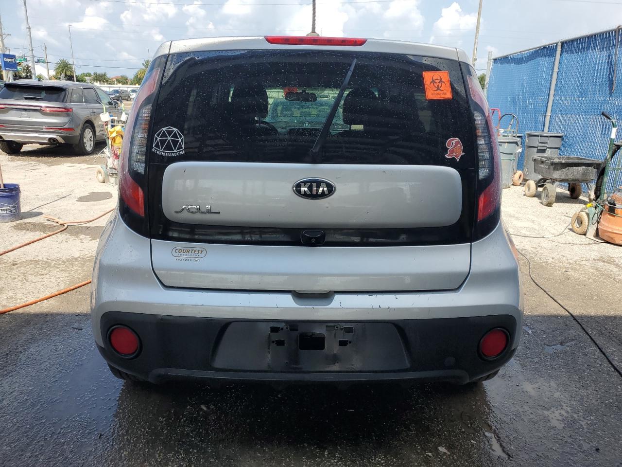 KNDJN2A22J7592348 2018 Kia Soul