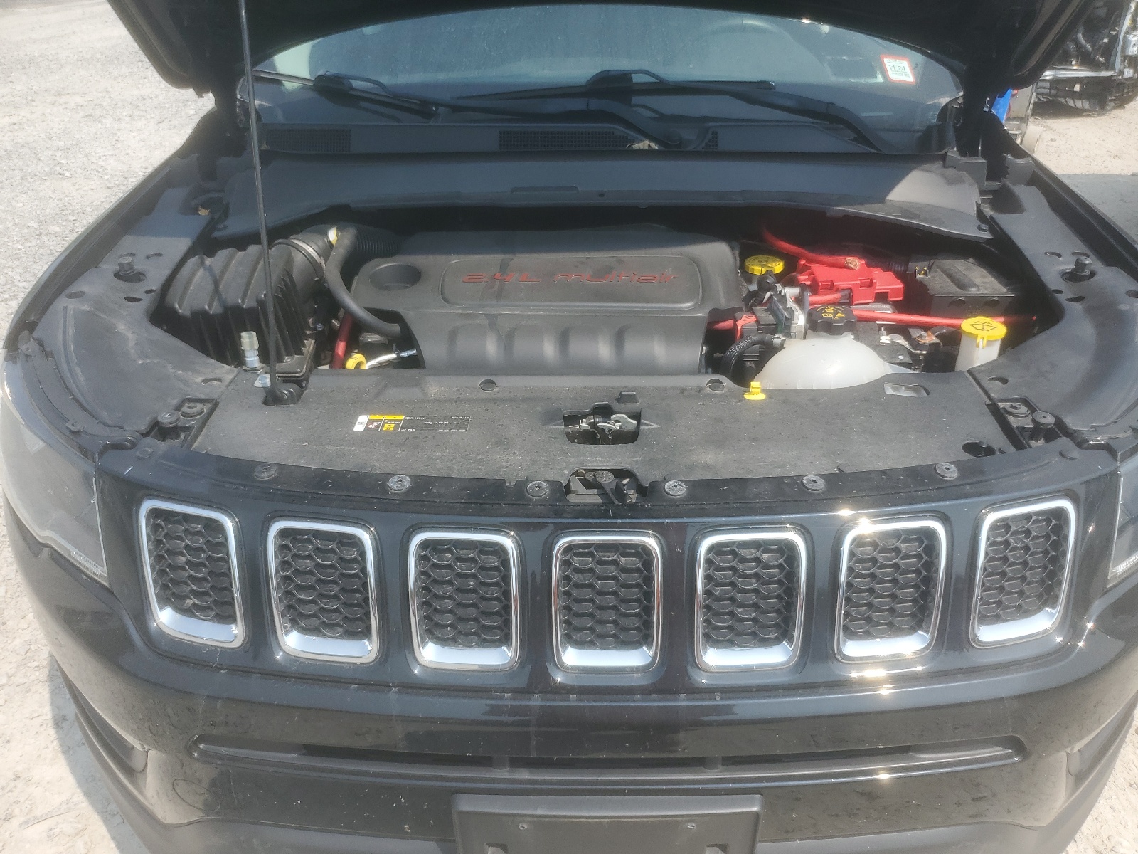 3C4NJDBB2KT748604 2019 Jeep Compass Latitude