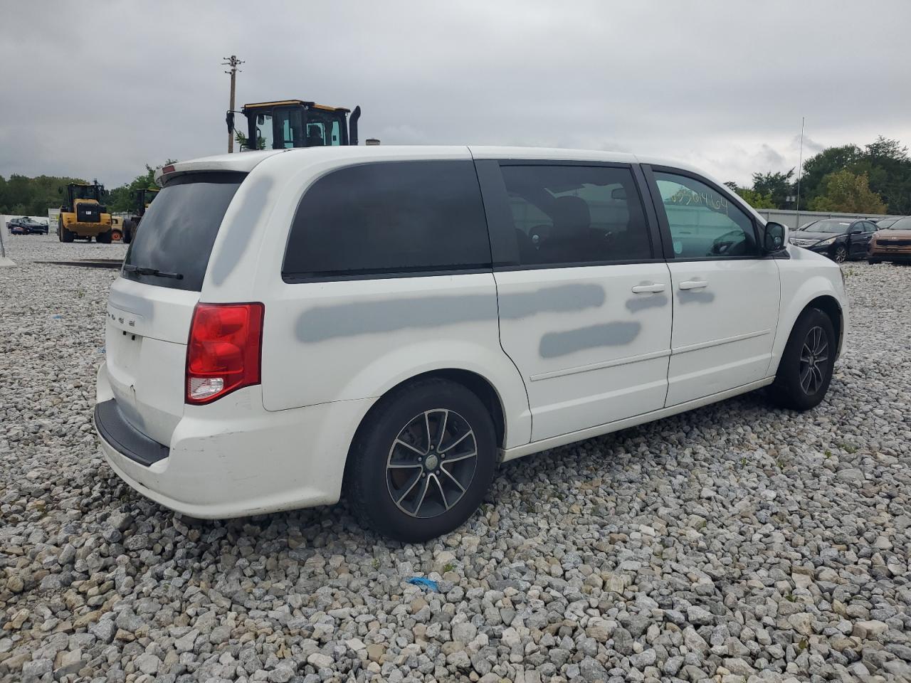 2017 Dodge Caravan - Image 3