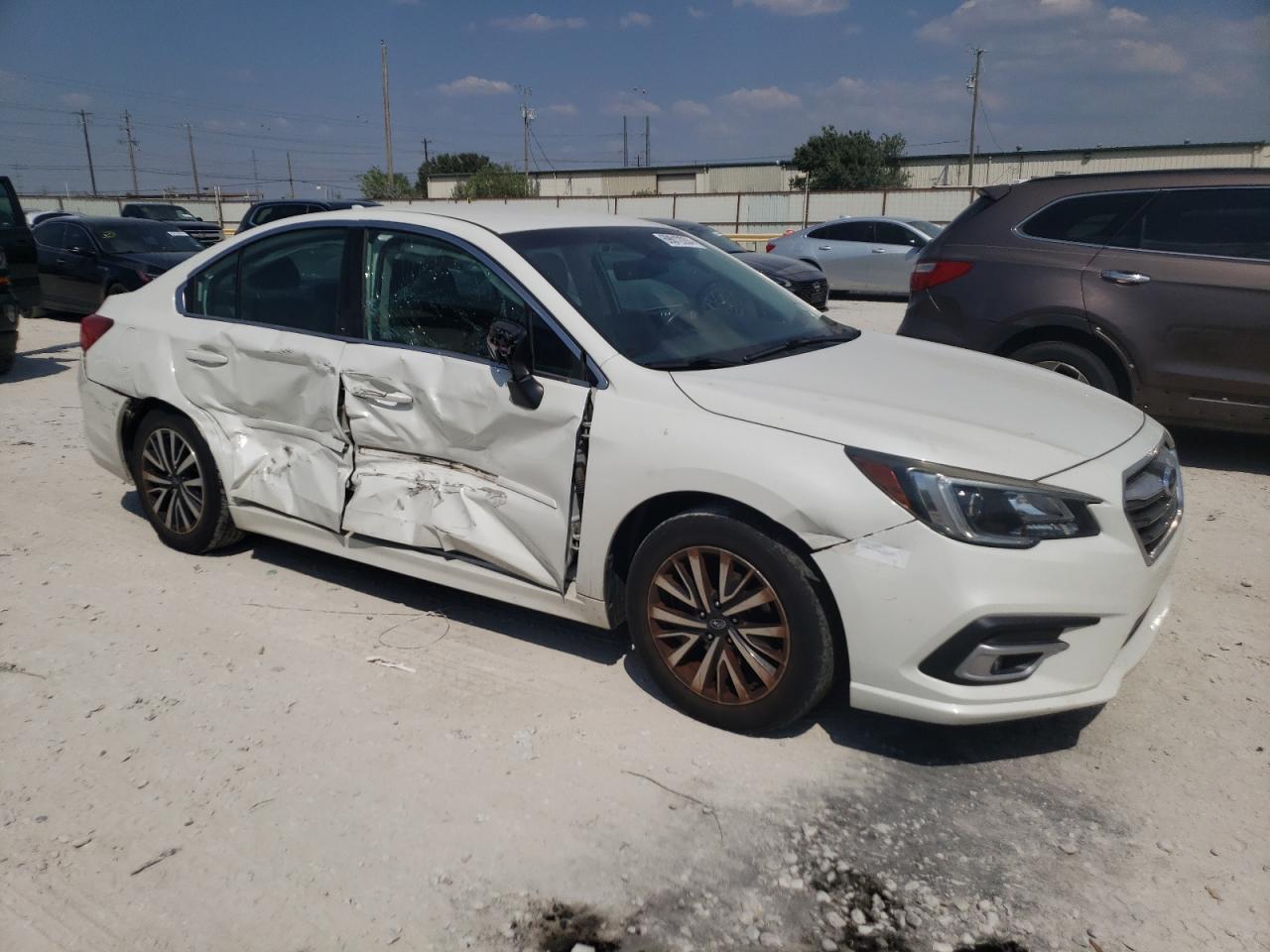 2018 Subaru Legacy - Image 4