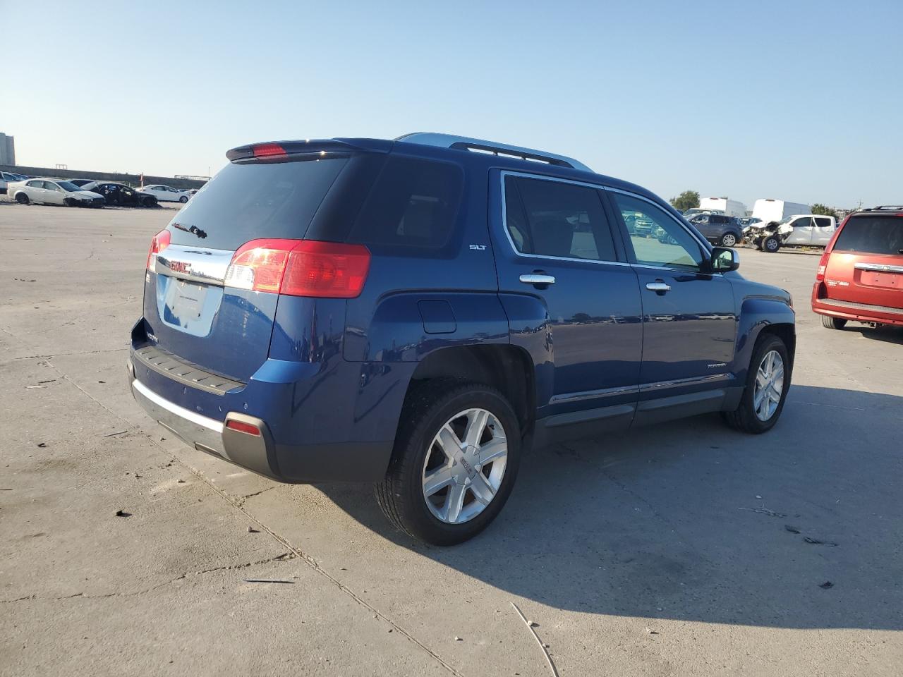 2010 GMC Terrain - Image 3