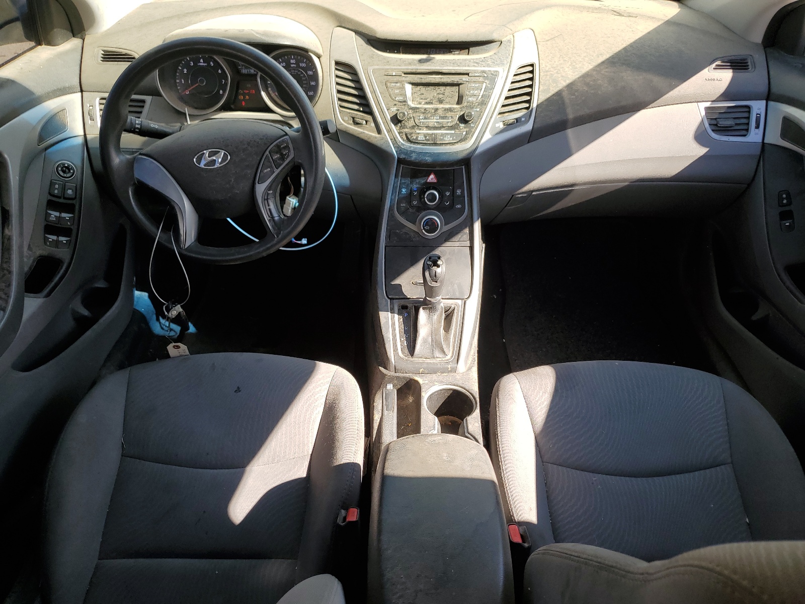 5NPDH4AE1GH741671 2016 Hyundai Elantra Se