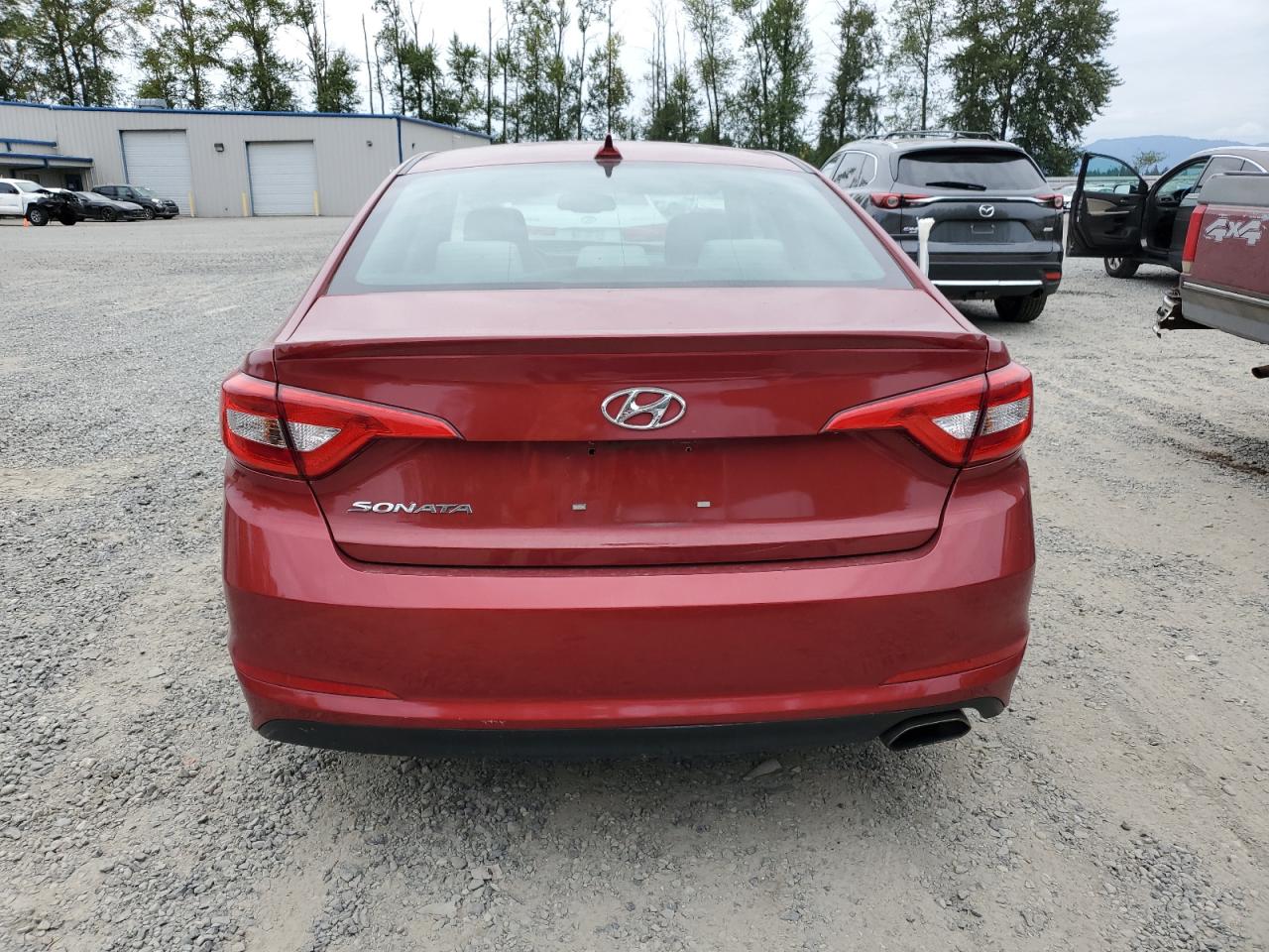 2016 Hyundai Sonata Se VIN: 5NPE24AF2GH414887 Lot: 65640834
