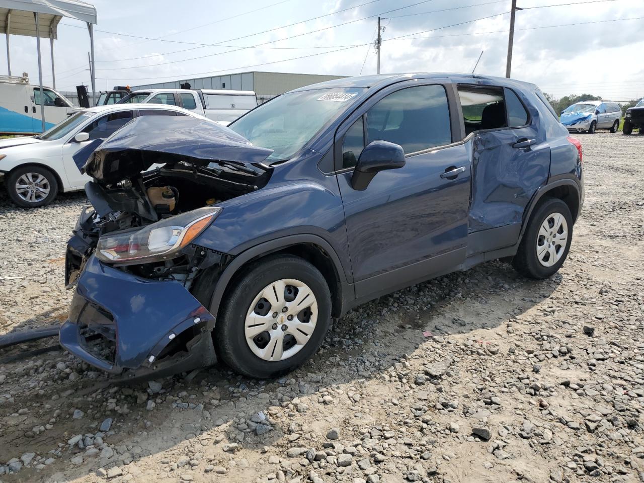 3GNCJKSB9JL182121 2018 CHEVROLET TRAX - Image 1