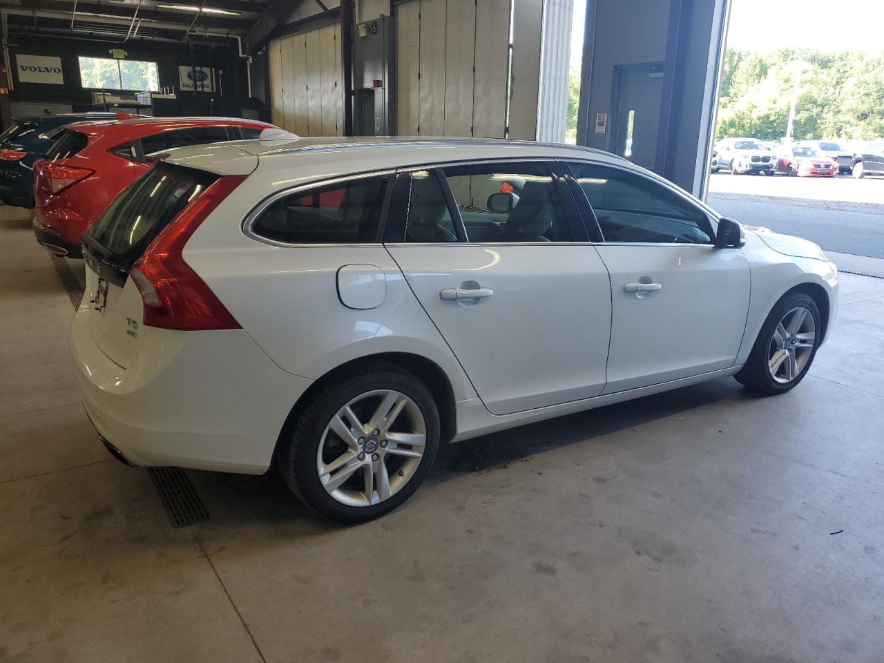 2015 Volvo V60 Premier VIN: YV1612SB3F1211739 Lot: 68599564