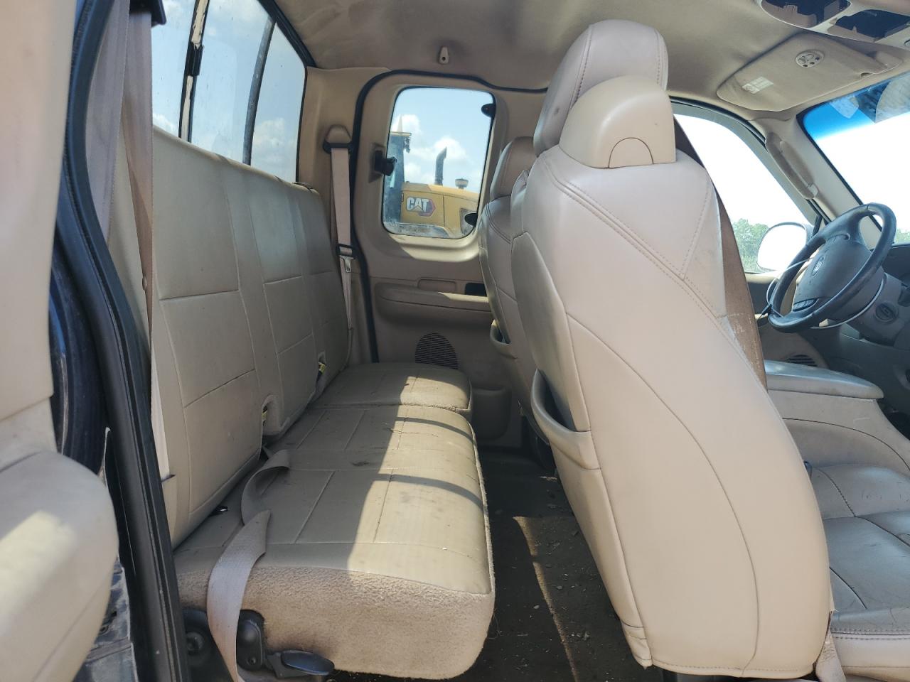 2002 Ford F150 VIN: 2FTRX07L82CA94269 Lot: 64187364