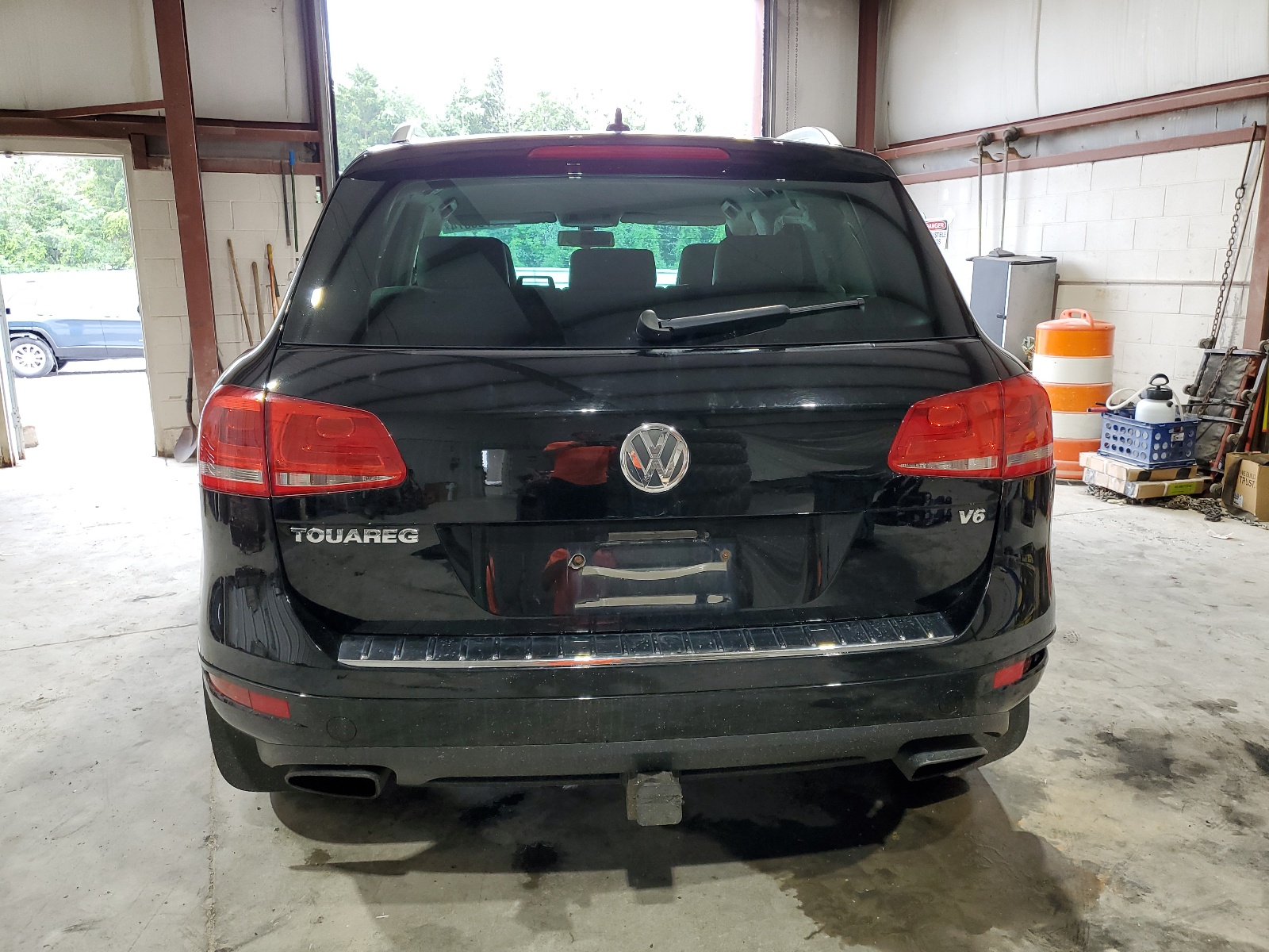 WVGEF9BP0CD011821 2012 Volkswagen Touareg V6