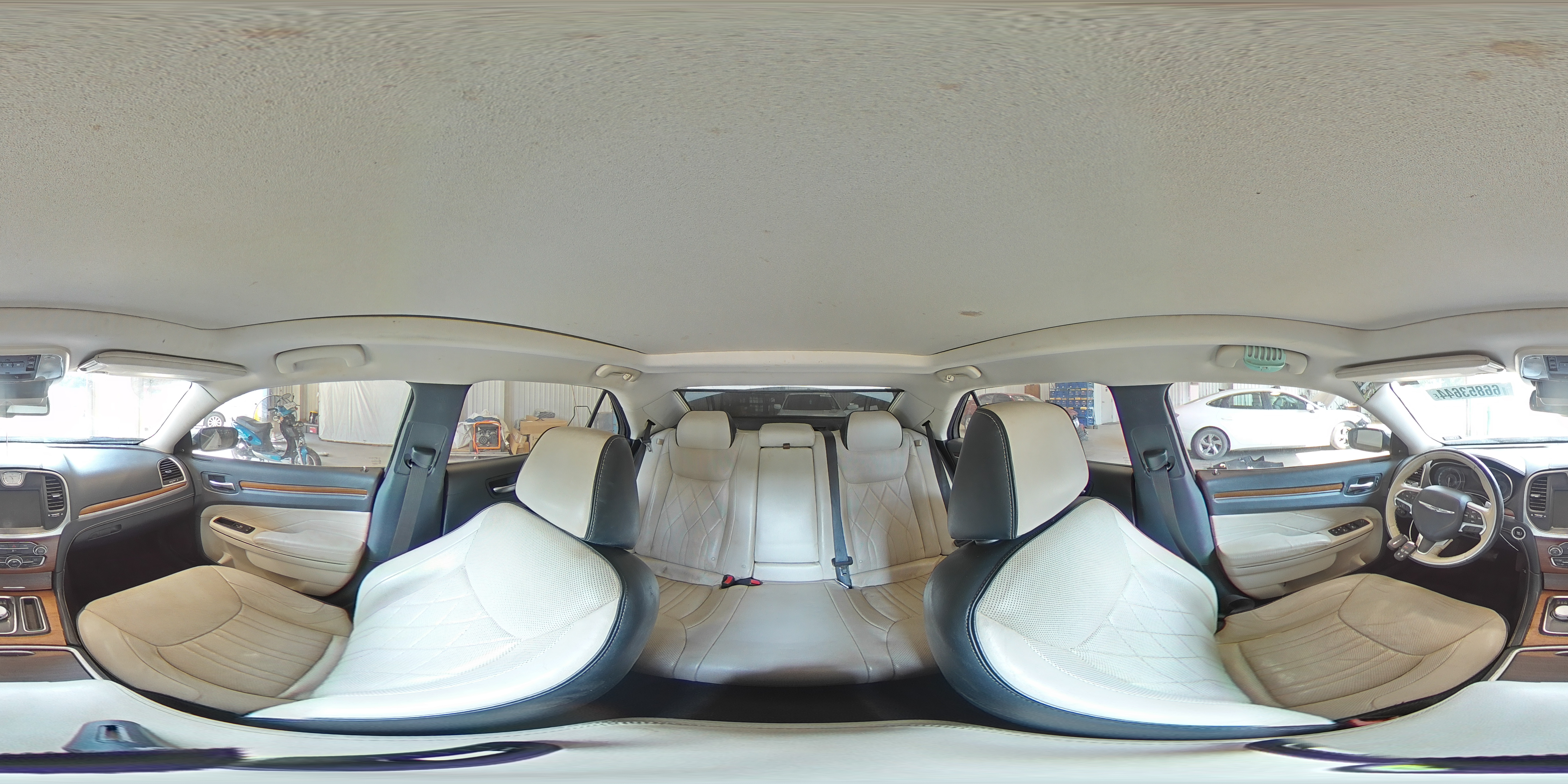 2015 Chrysler 300C Platinum VIN: 2C3CCAPT1FH760313 Lot: 66853644