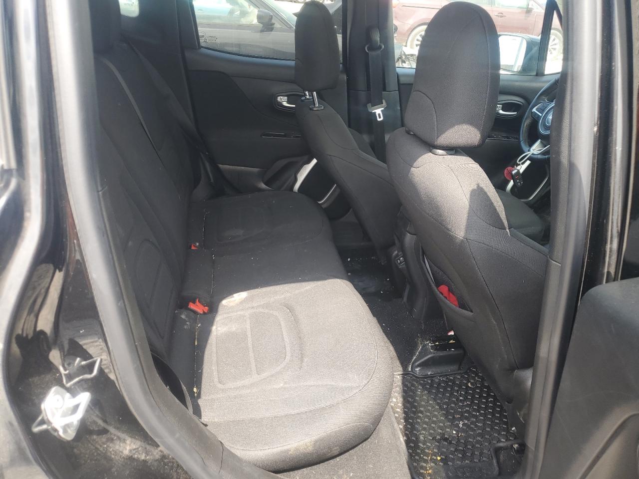 ZACNJBBB7KPJ81248 2019 Jeep Renegade Latitude