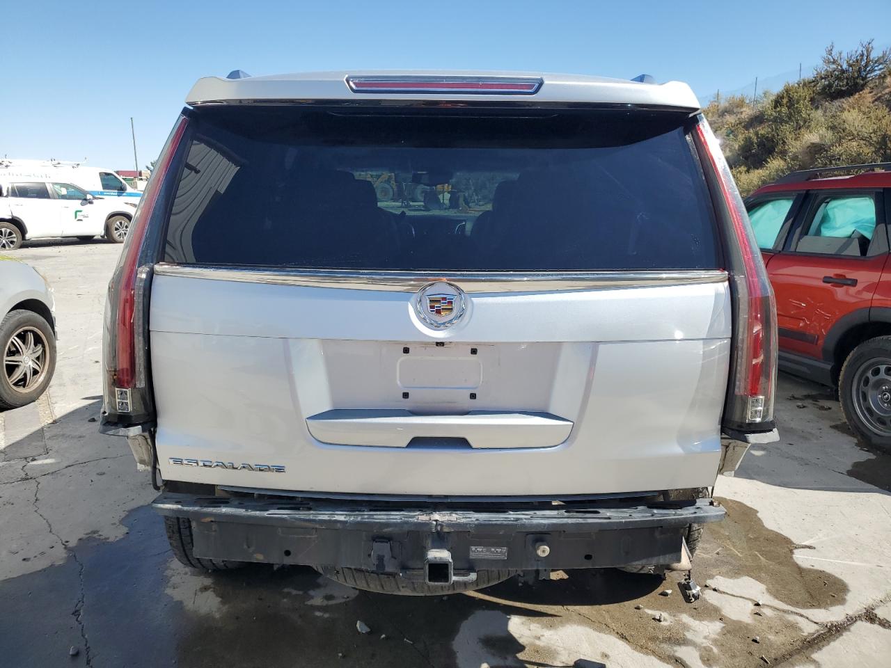 2015 Cadillac Escalade - Image 6