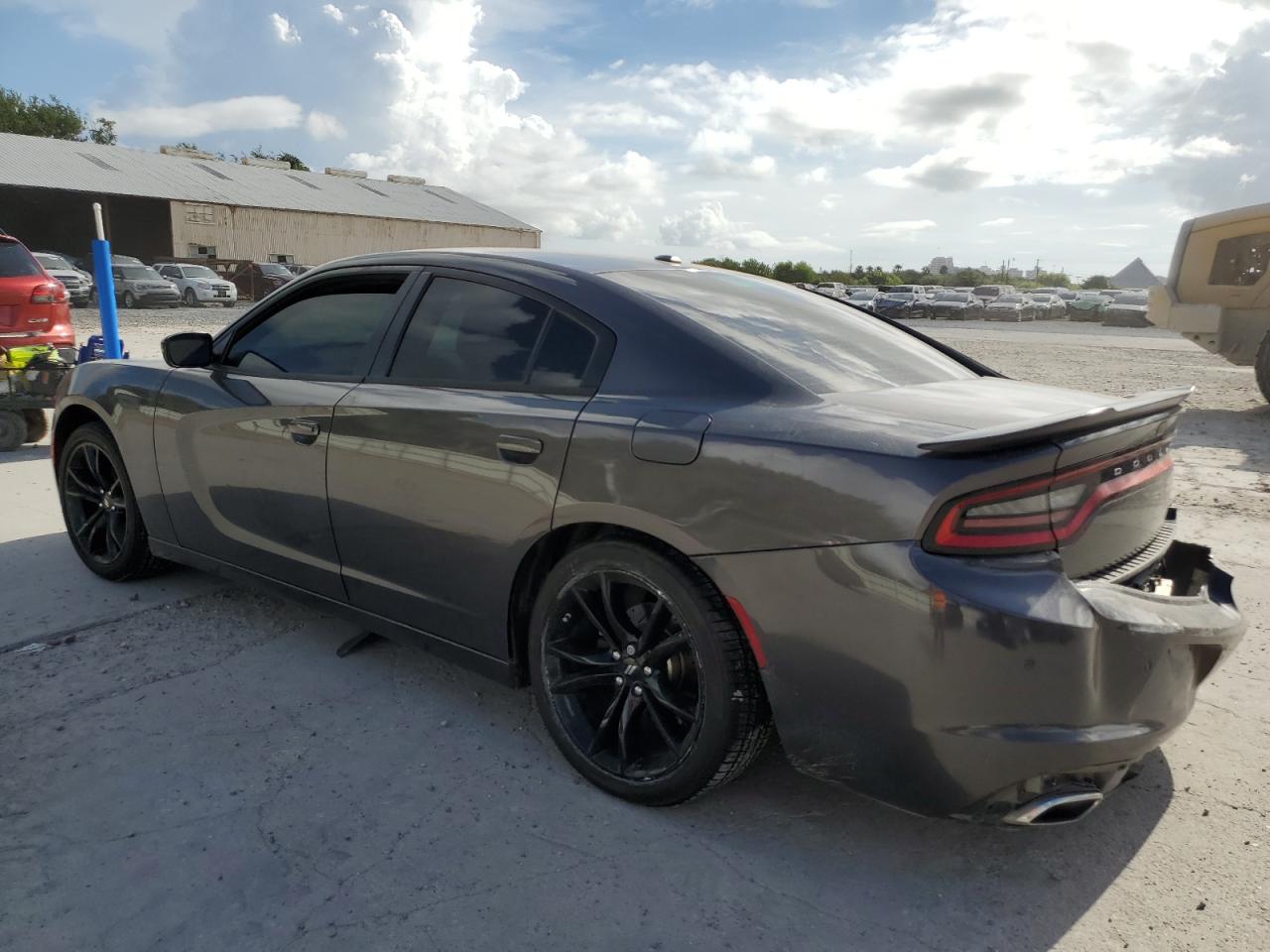 2018 Dodge Charger - Image 2