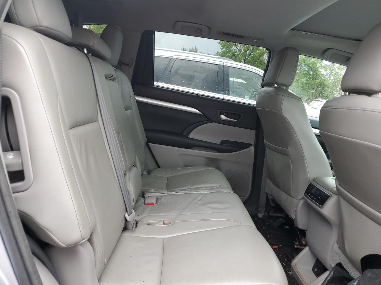 2015 Toyota Highlander Xle VIN: 5TDJKRFH5FS124366 Lot: 65949824